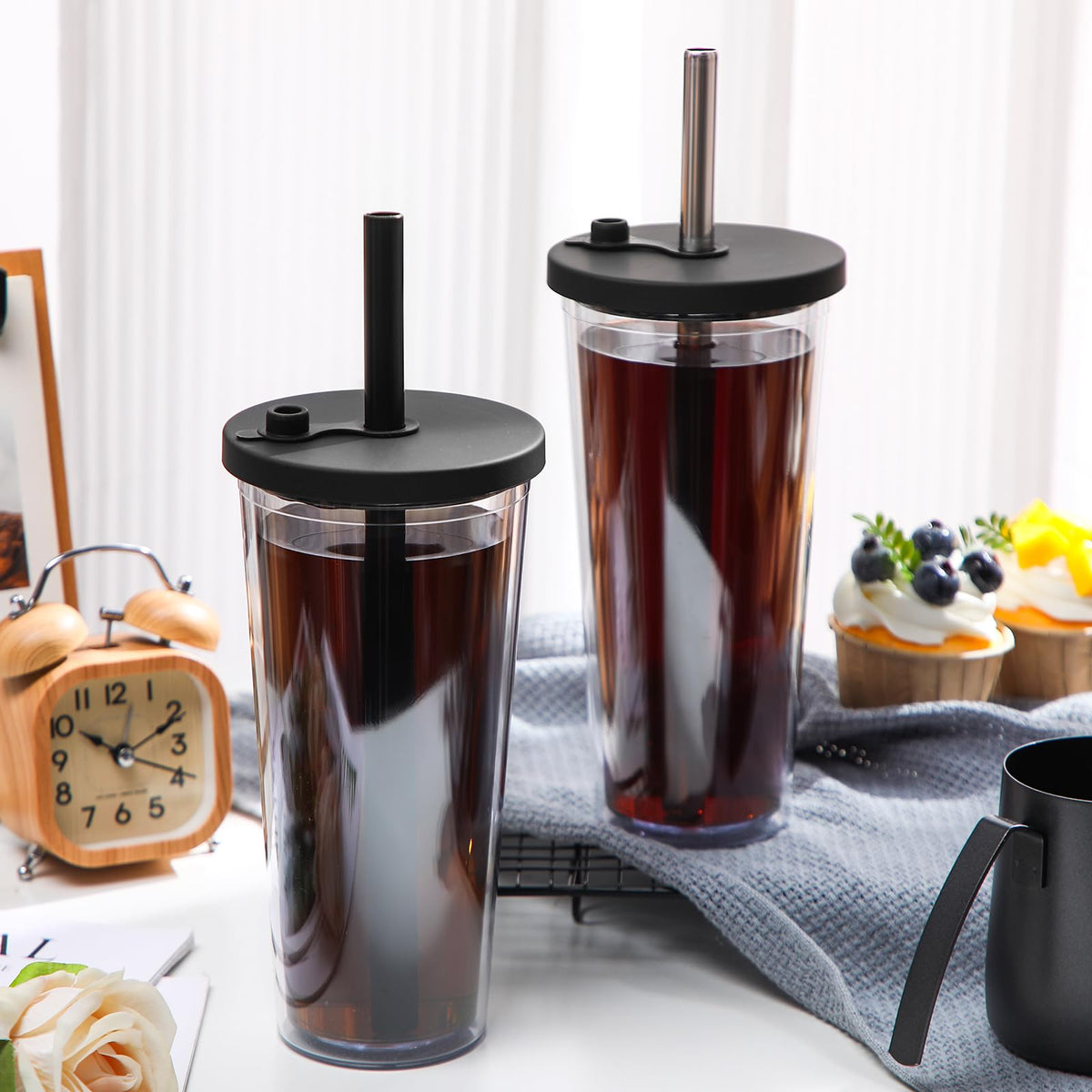 2 Pack 24 oz Clear Plastic Insulated Tumblers with Lids and Straws K3781