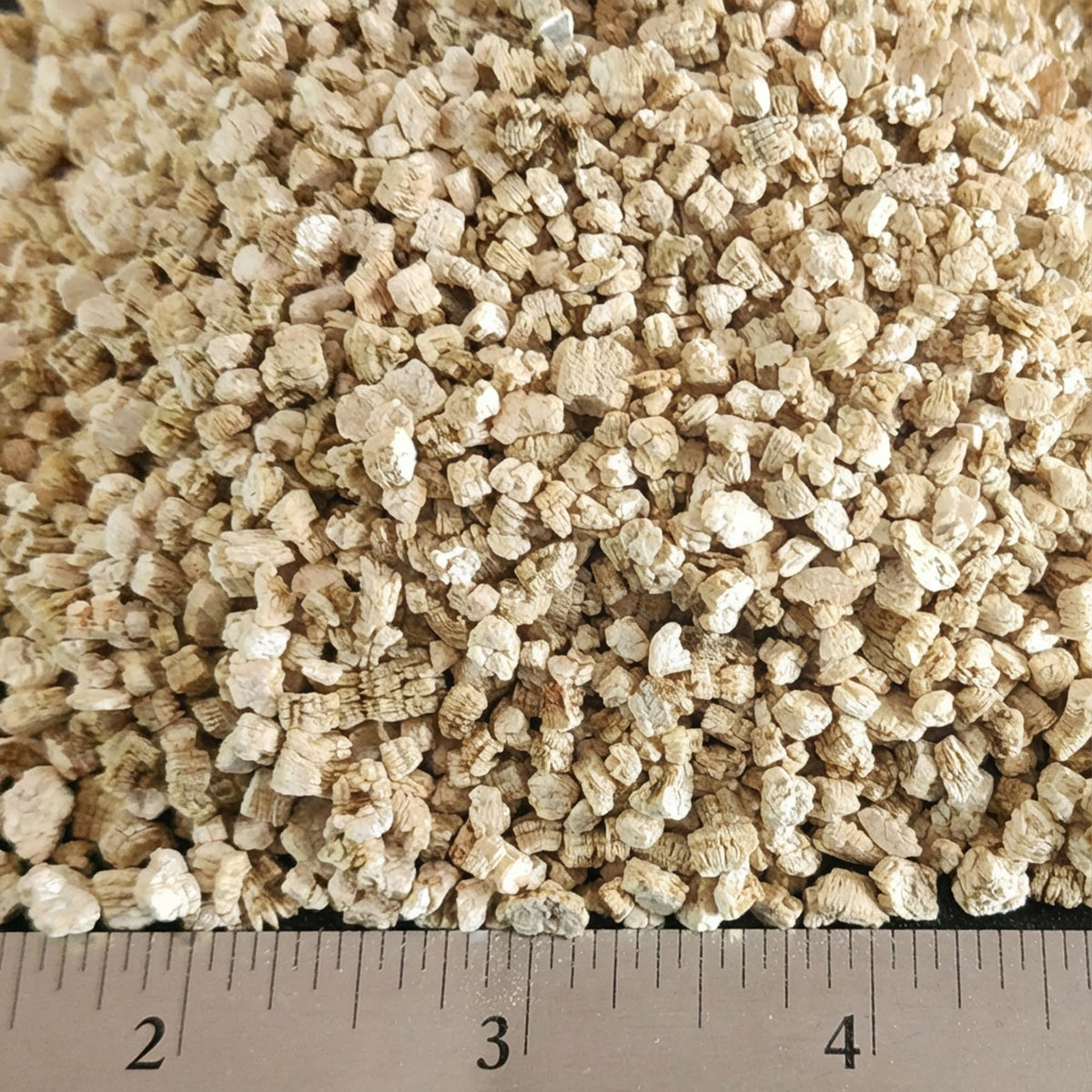 Horticultural Vermiculite 4 Cubic Feet J84480